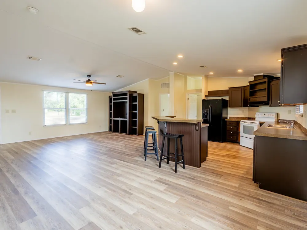 882 County Road 404 Bay City, TX 77414