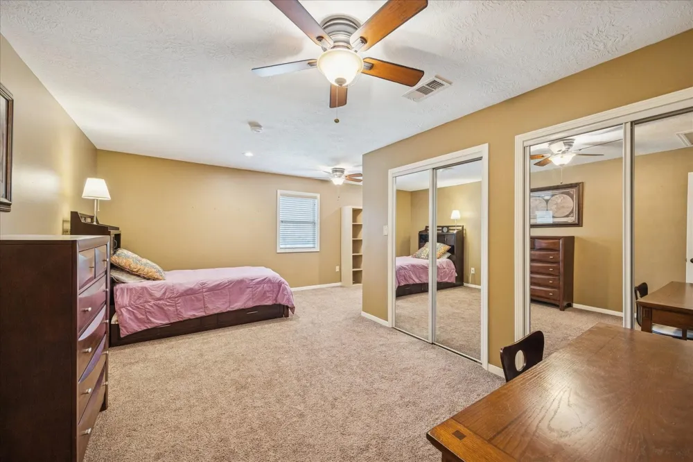 640 Piney Creek Road Bellville, TX 77418