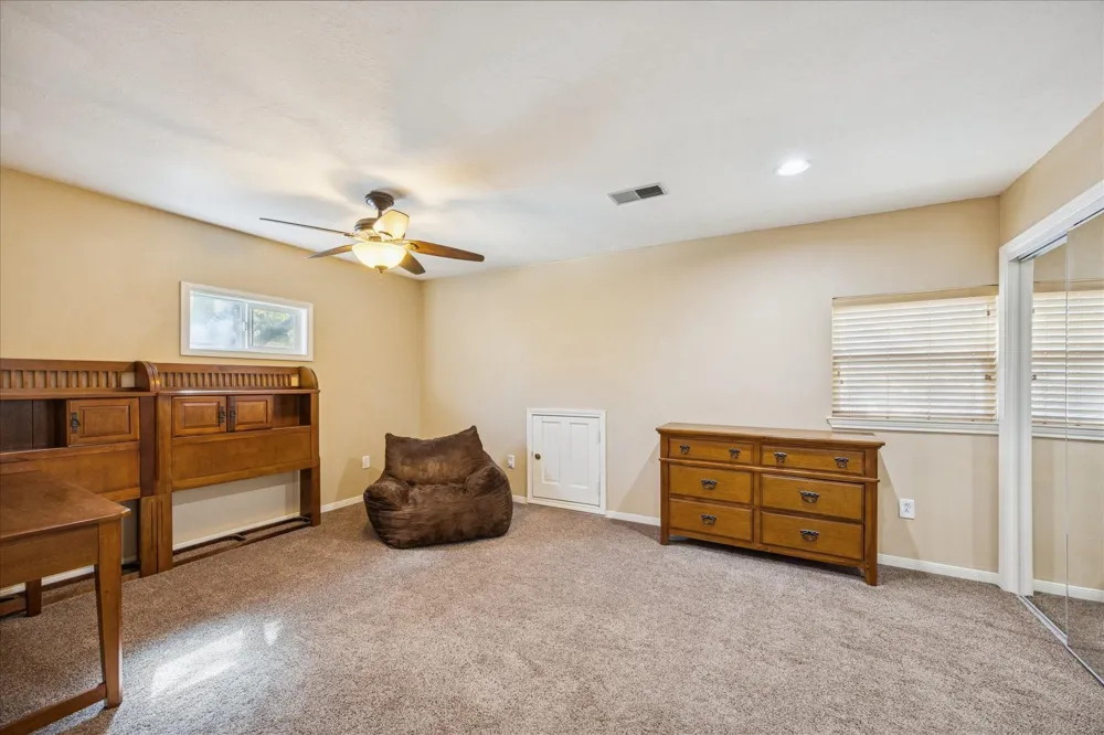 640 Piney Creek Road Bellville, TX 77418