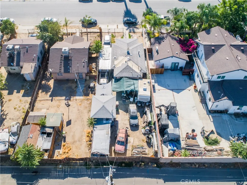 905 Q STREET Bakersfield, CA 93304