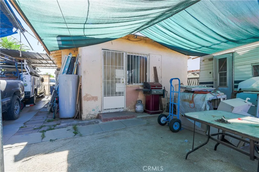 905 Q STREET Bakersfield, CA 93304
