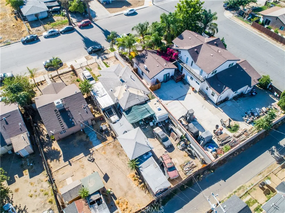 905 Q STREET Bakersfield, CA 93304