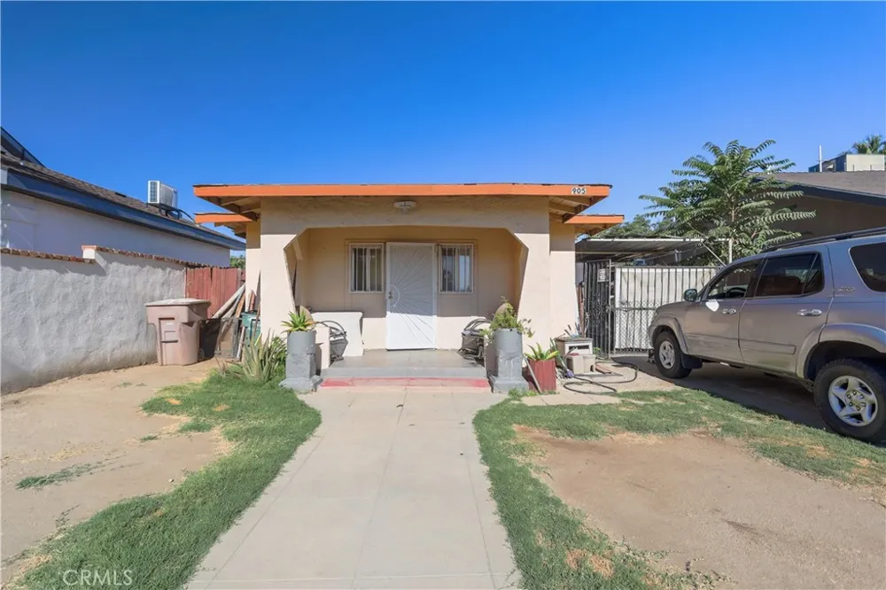 905 Q STREET Bakersfield, CA 93304