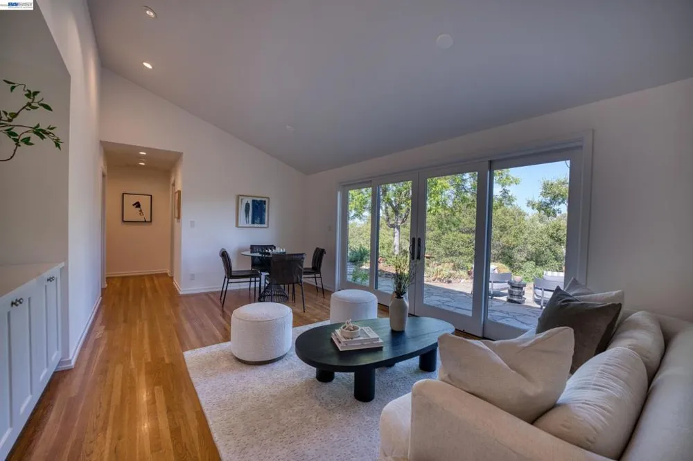 140 Sheridan Way Woodside, CA 94062