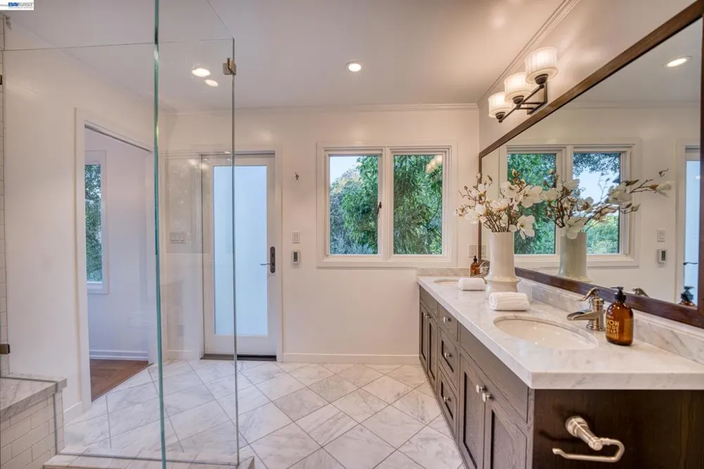 140 Sheridan Way Woodside, CA 94062