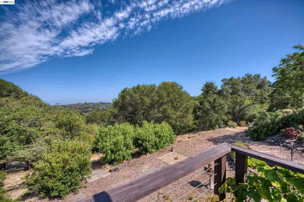 140 Sheridan Way Woodside, CA 94062