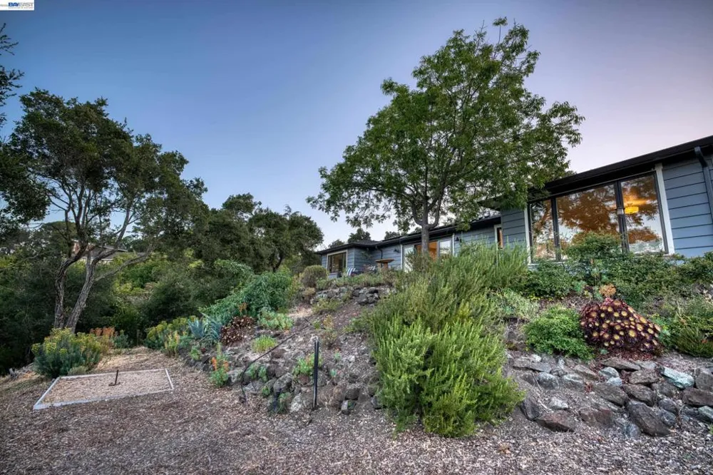 140 Sheridan Way Woodside, CA 94062