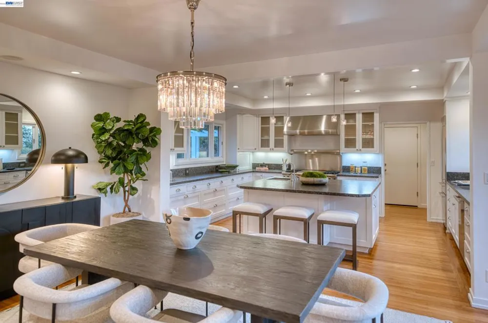 140 Sheridan Way Woodside, CA 94062