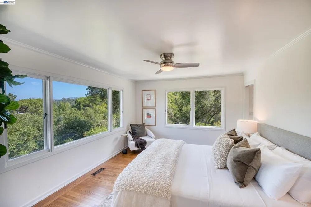140 Sheridan Way Woodside, CA 94062