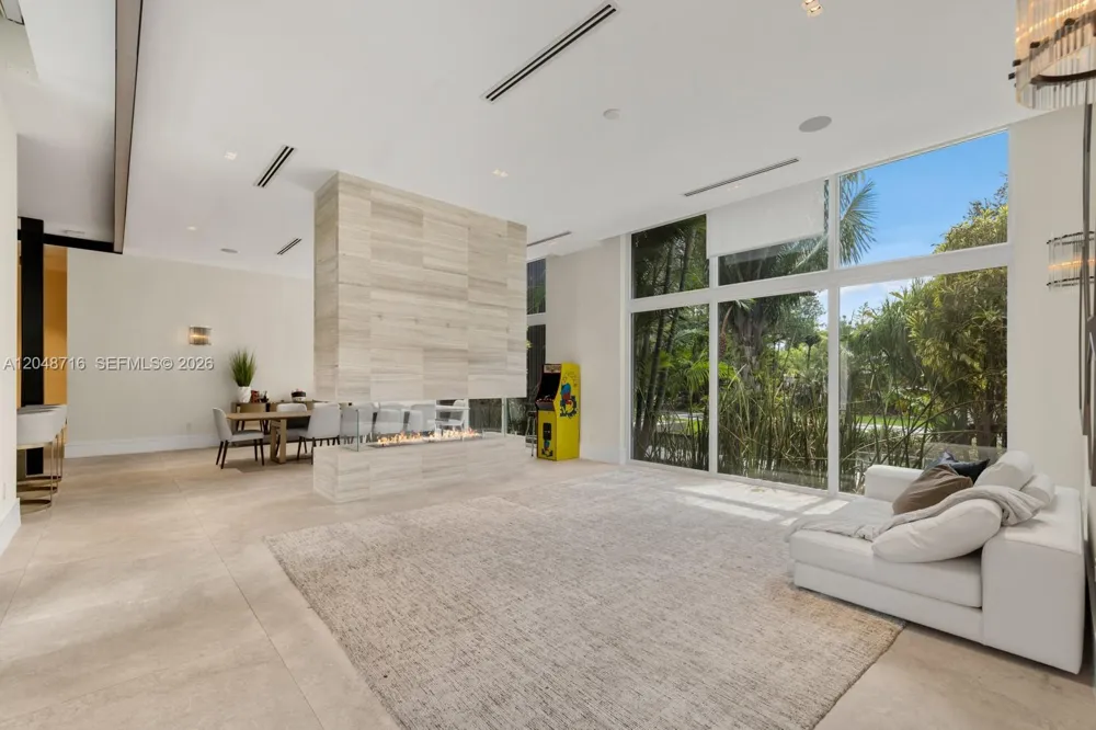 12900 SW 63rd Ave Pinecrest, FL 33156