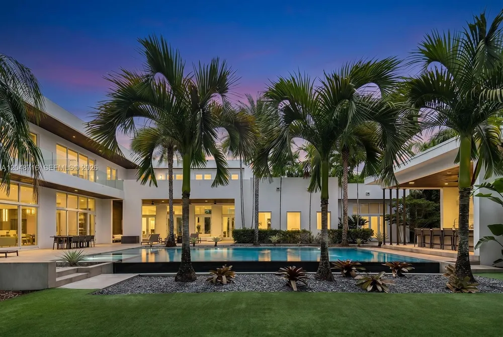 12900 SW 63rd Ave Pinecrest, FL 33156