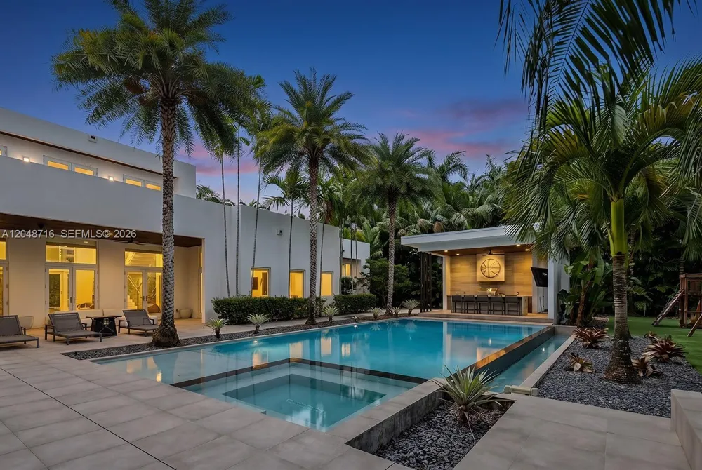 12900 SW 63rd Ave Pinecrest, FL 33156