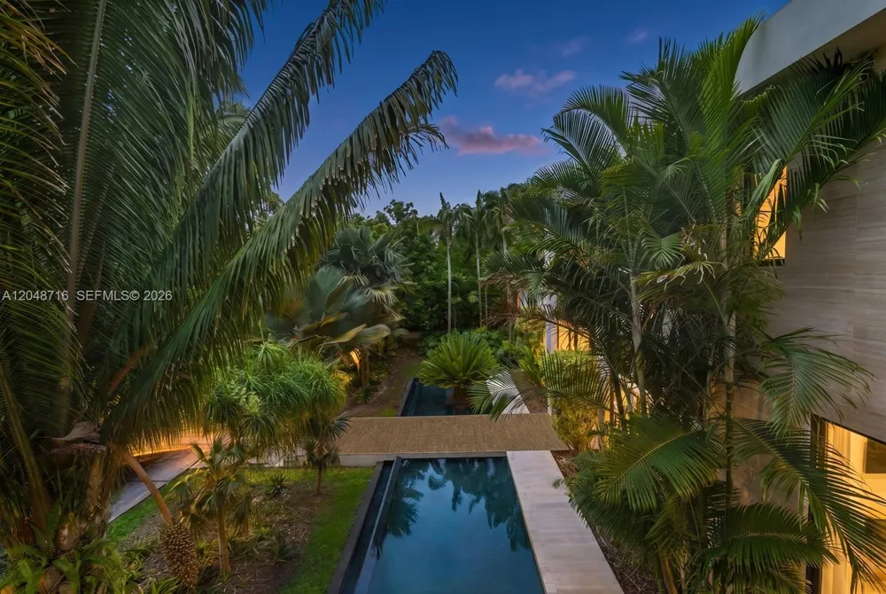 12900 SW 63rd Ave Pinecrest, FL 33156