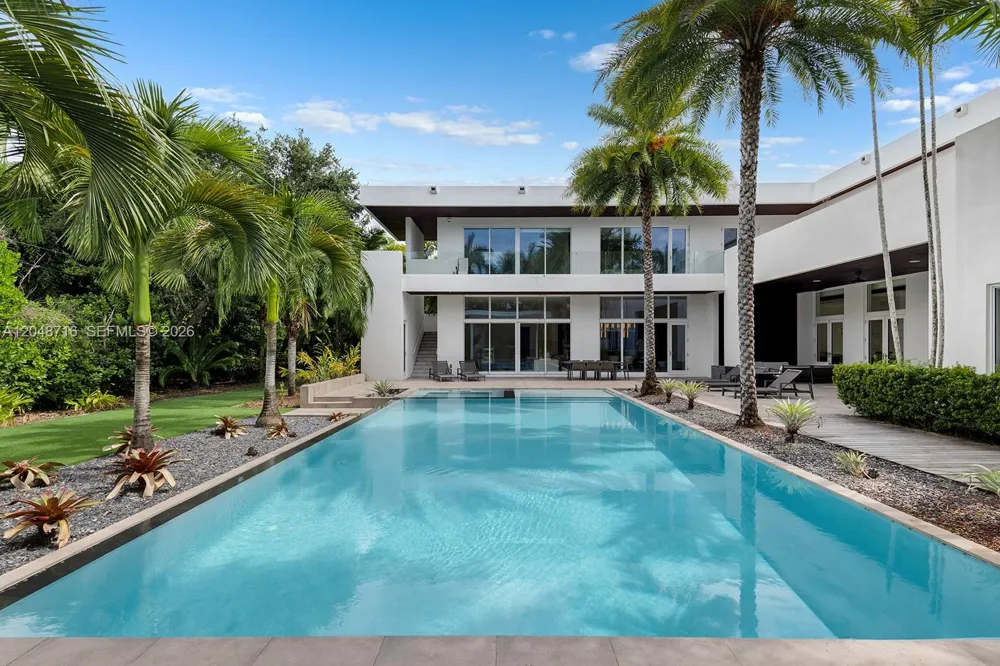 12900 SW 63rd Ave Pinecrest, FL 33156