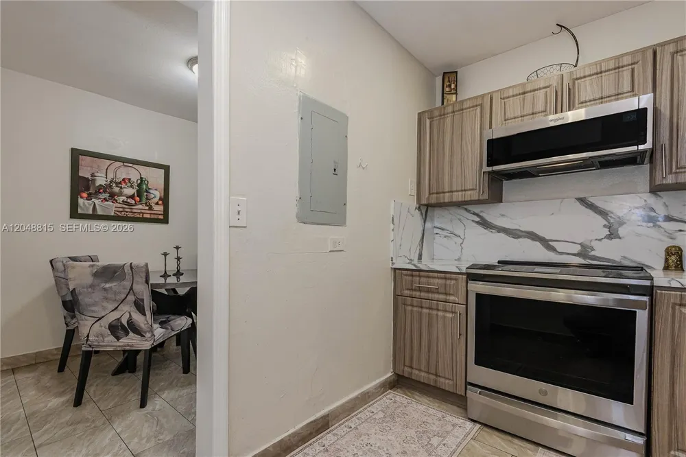 750 NE 4th Pl Hialeah, FL 33010