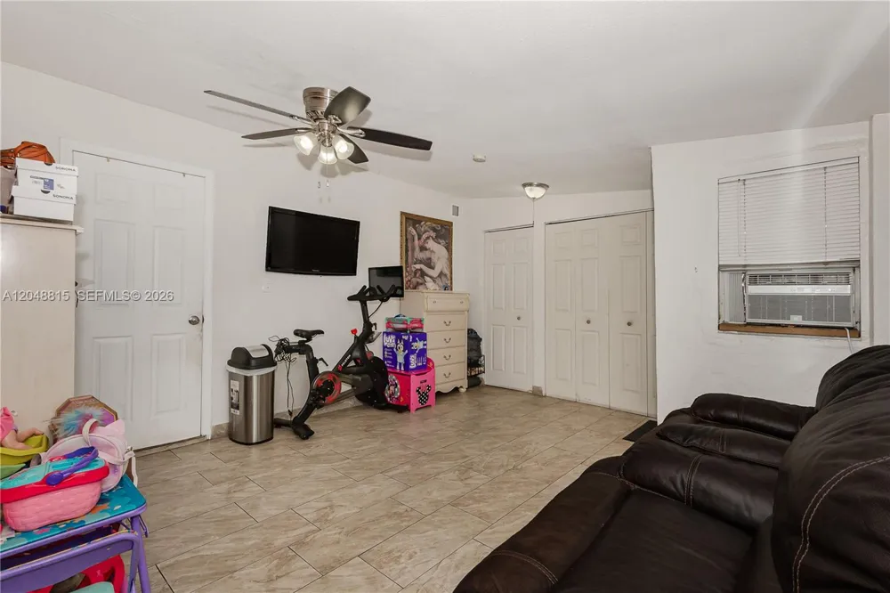 750 NE 4th Pl Hialeah, FL 33010