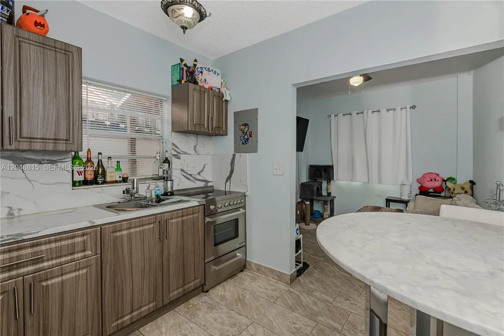 750 NE 4th Pl Hialeah, FL 33010