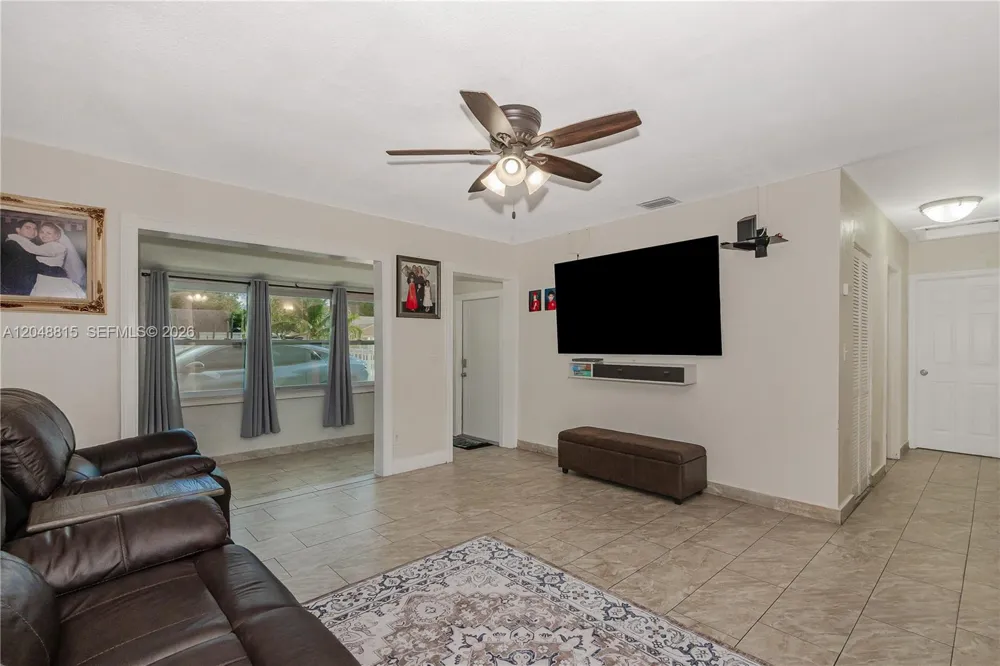 750 NE 4th Pl Hialeah, FL 33010