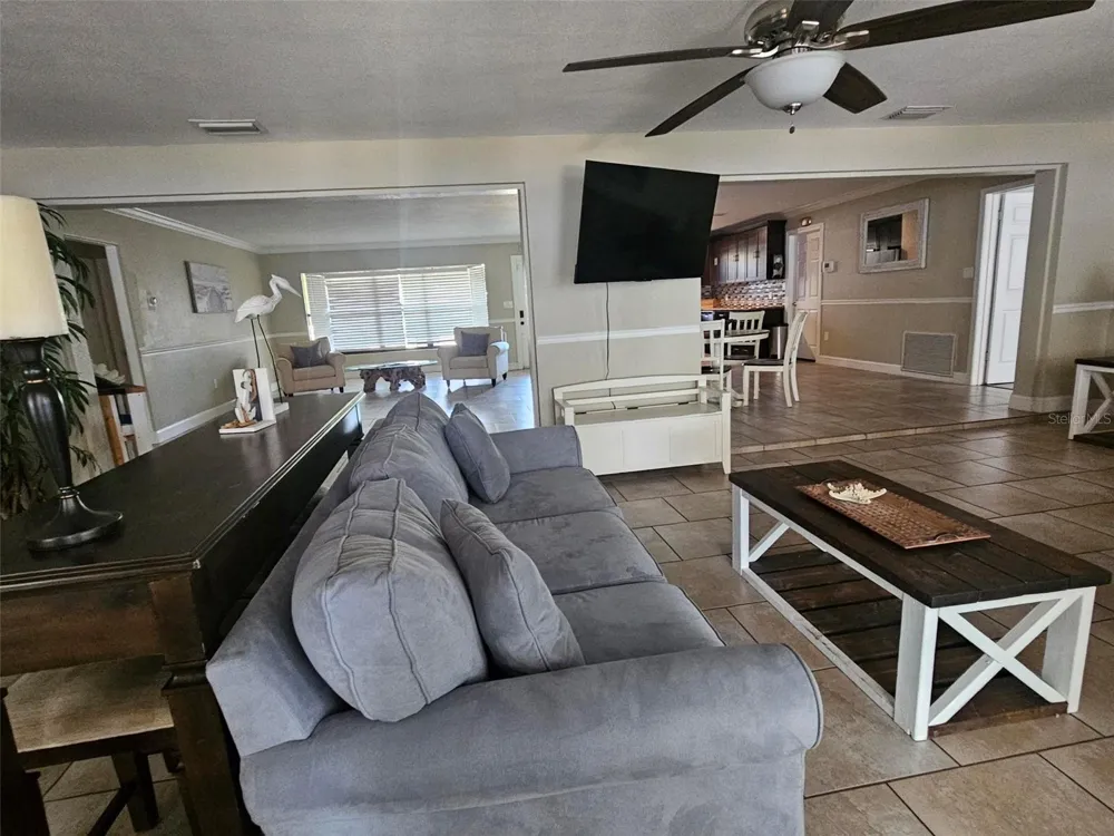 1417 27TH STREET W Bradenton, FL 34205
