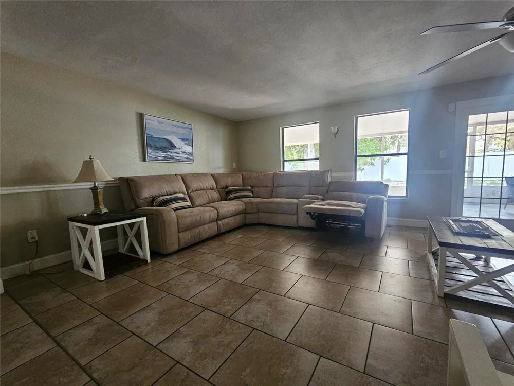 1417 27TH STREET W Bradenton, FL 34205