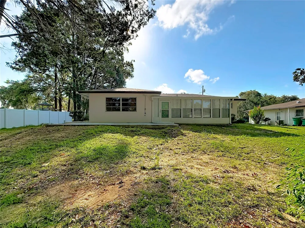 609 GOODYEAR AVENUE Inverness, FL 34452