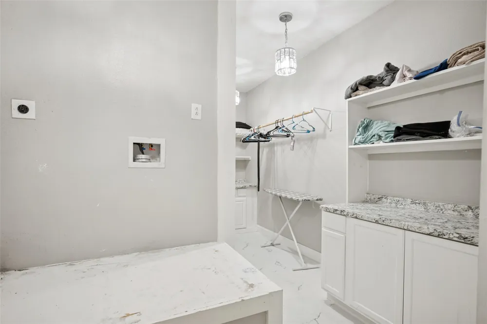 901 Oglethorpe Lane Aubrey, TX 76227