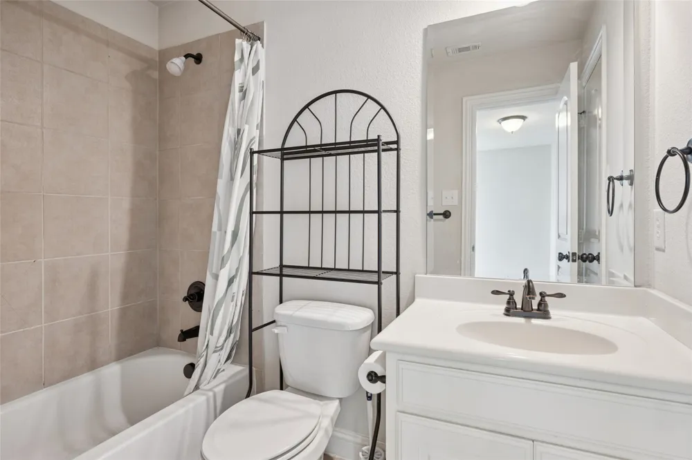 901 Oglethorpe Lane Aubrey, TX 76227