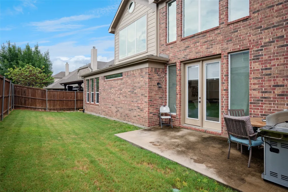 901 Oglethorpe Lane Aubrey, TX 76227