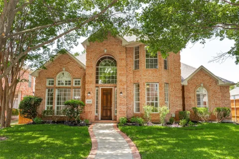 8009 Lynores Way