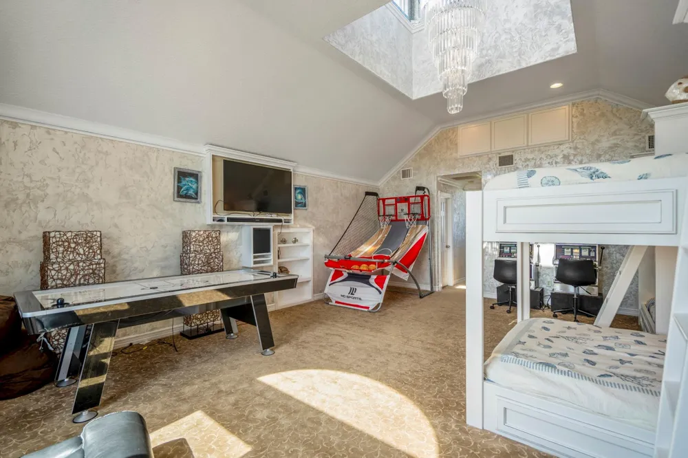16544 John Silver Road Jamaica Beach, TX 77554