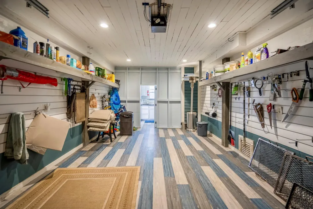 16544 John Silver Road Jamaica Beach, TX 77554