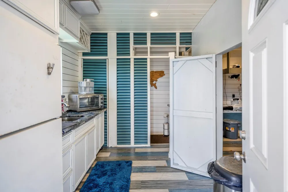 16544 John Silver Road Jamaica Beach, TX 77554