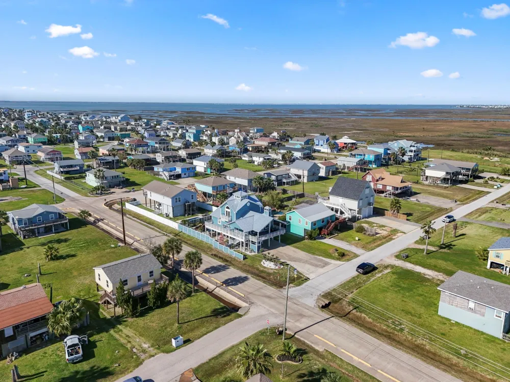 16544 John Silver Road Jamaica Beach, TX 77554