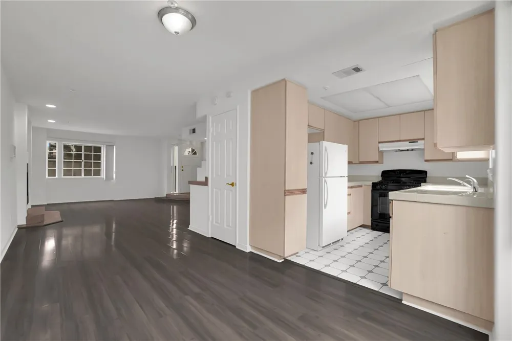 821 Garfield Avenue #4 Alhambra, CA 91801