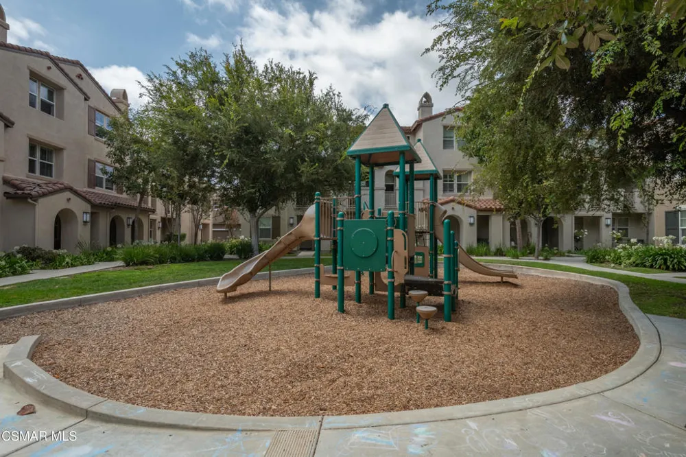 4572 Via Presidio Camarillo, CA 93012