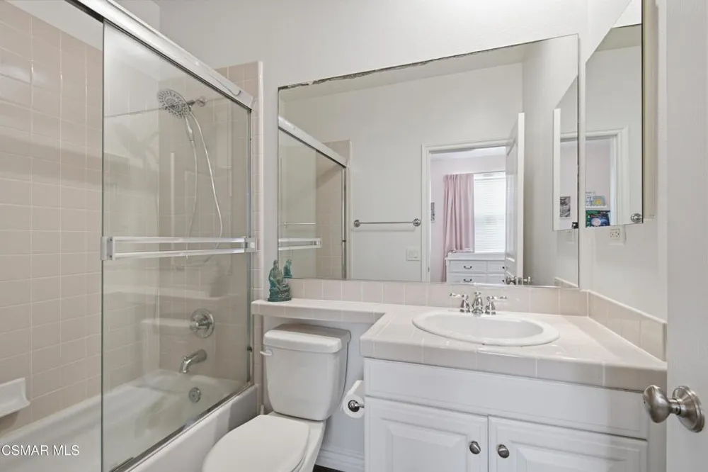 4572 Via Presidio Camarillo, CA 93012