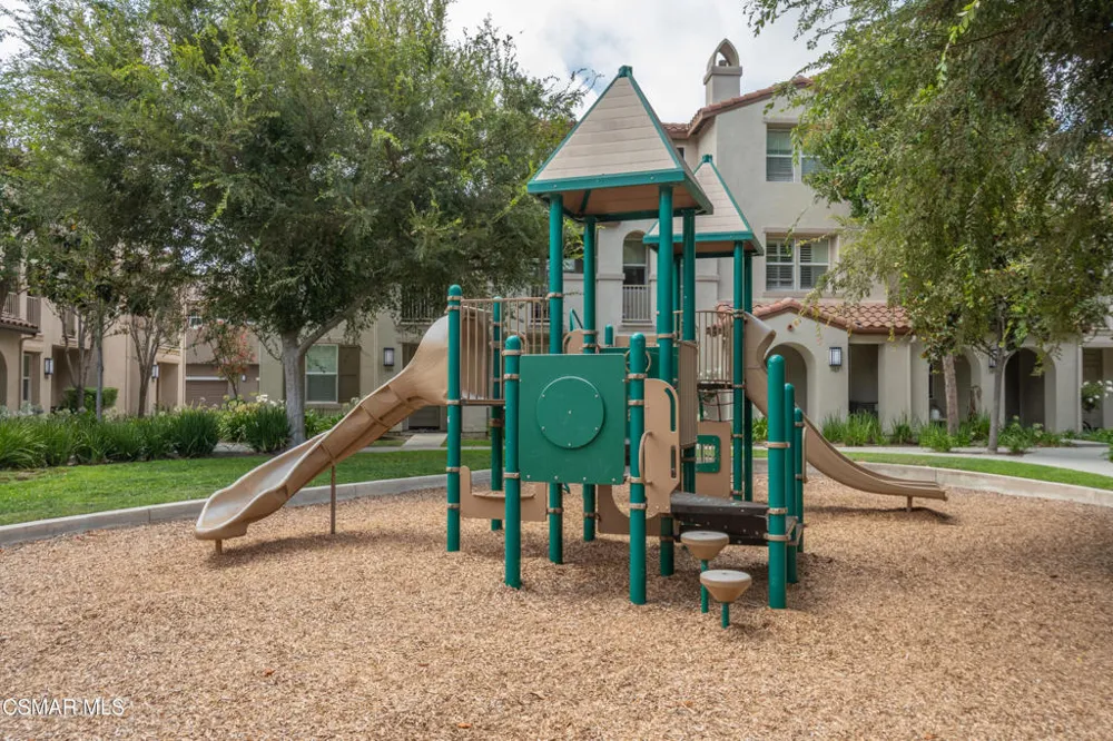 4572 Via Presidio Camarillo, CA 93012