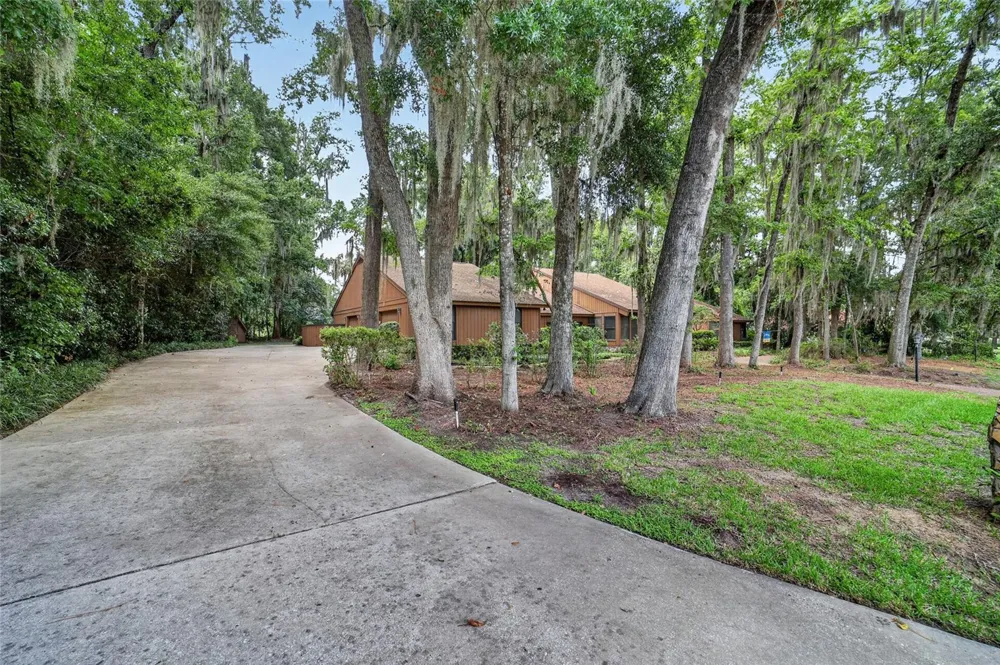 2411 SE 15TH STREET ocala, FL 34471