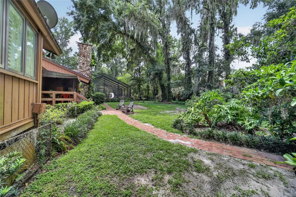 2411 SE 15TH STREET ocala, FL 34471