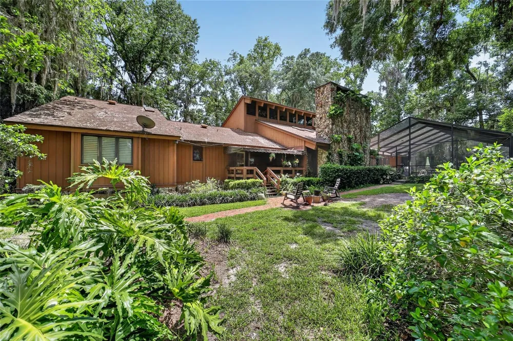 2411 SE 15TH STREET ocala, FL 34471