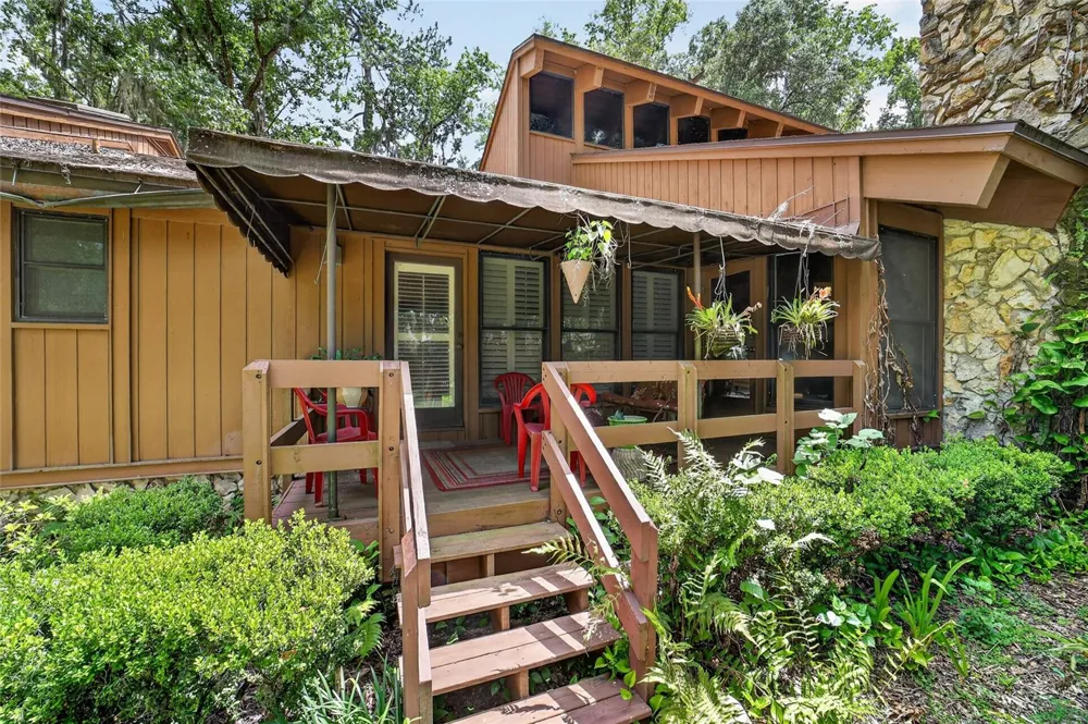 2411 SE 15TH STREET ocala, FL 34471