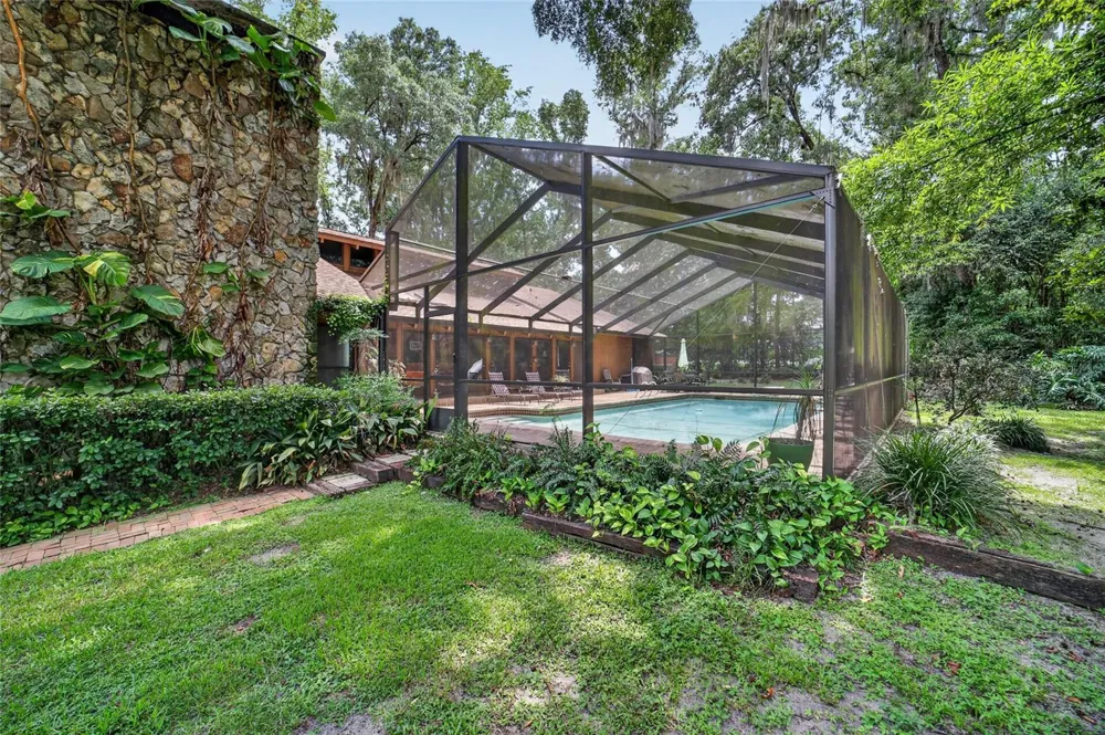 2411 SE 15TH STREET ocala, FL 34471