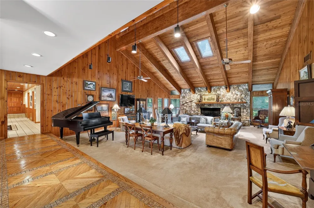 2411 SE 15TH STREET ocala, FL 34471