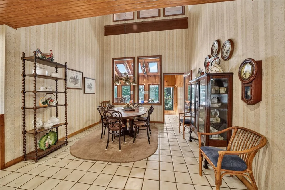 2411 SE 15TH STREET ocala, FL 34471