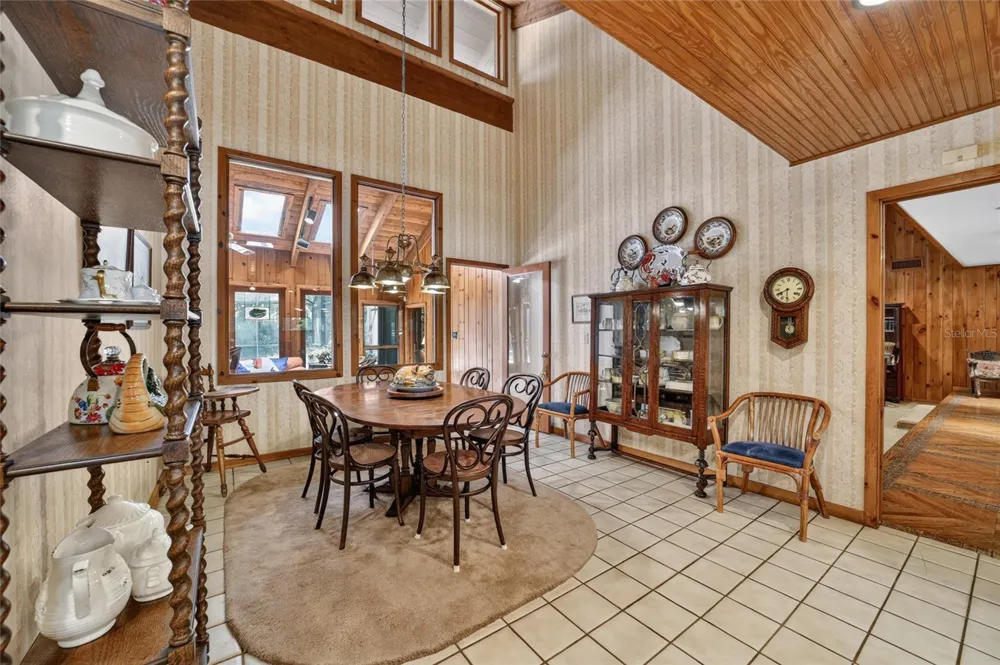2411 SE 15TH STREET ocala, FL 34471