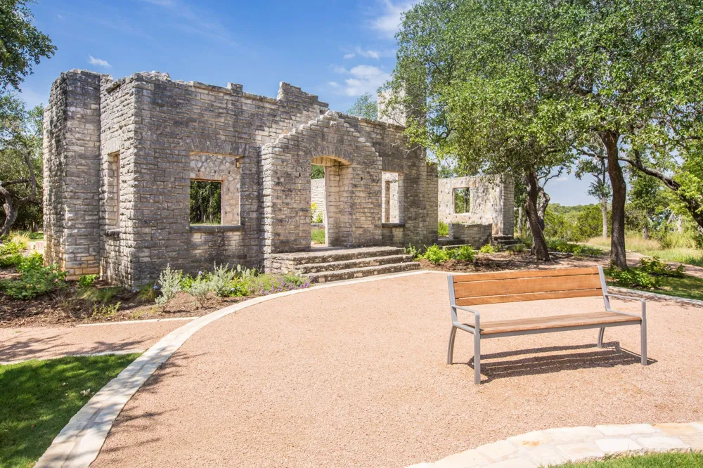 1621 Headwaters Boulevard Dripping Springs, TX 78620