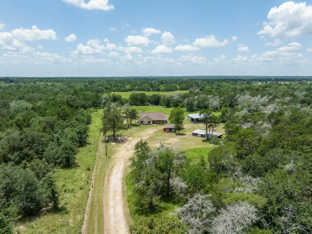 3941 County Road 219 Anderson, TX 77830