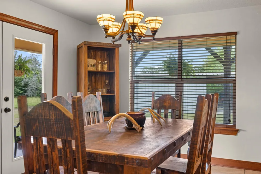 3941 County Road 219 Anderson, TX 77830