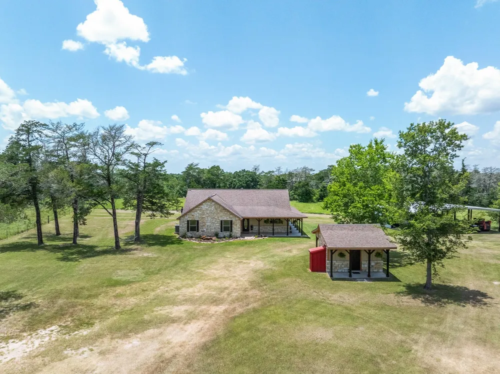 3941 County Road 219 Anderson, TX 77830