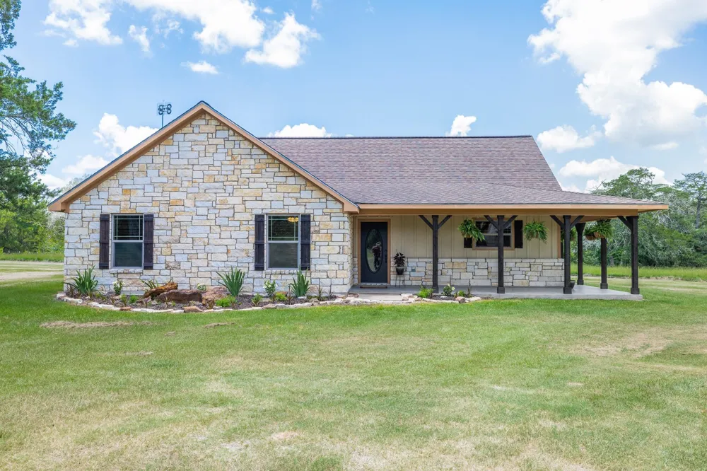 3941 County Road 219 Anderson, TX 77830